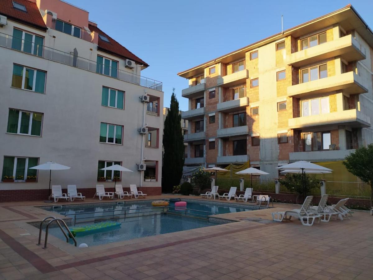 Apartment In Complex Tara Равда Экстерьер фото